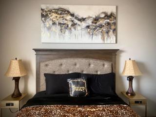 Oasis Retreats on Hillcroft - Houston - 4