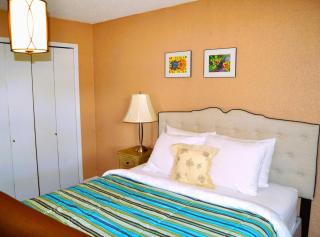 The StayTogether 6 Beds Sleeps 10 - 2