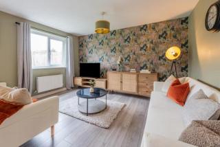 Chic 4bd Manchester Abode - Free Parking - Snooker - Manchester - 0