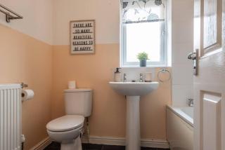 Chic 4bd Manchester Abode - Free Parking - Snooker - Manchester - 6