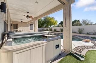 State Farm stadium -pool -renovated 4bed 2 bth! - 7
