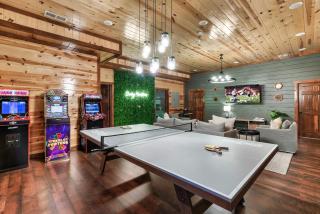 Indoor Pool - Epic Game Room - MiniGolf - 24 Guests - 8 Bedrooms - Sevierville - 8