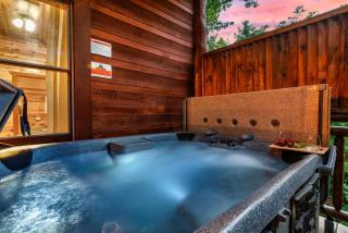 Indoor Pool - Epic Game Room - MiniGolf - 24 Guests - 8 Bedrooms - Sevierville - 5