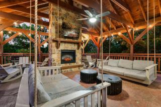 Indoor Pool - Epic Game Room - MiniGolf - 24 Guests - 8 Bedrooms - Sevierville - 2