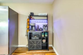 Lakefront Home with Hot Tub and Dock in Orlando! - Orlando - 3