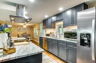 Lakefront Home with Hot Tub and Dock in Orlando! - 1