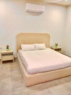 Spacious 2-Bedroom Apartment with Modern Amenities - Islamabad - 8