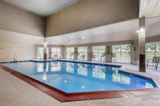 Best Western West Greenwich Inn - 1