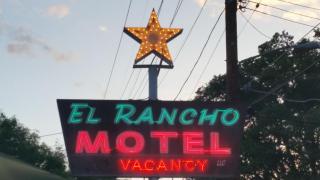 El Rancho Motel - Bishop - 0