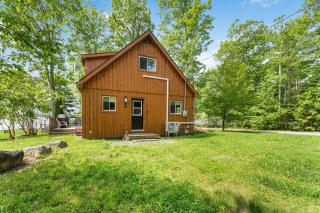 Loon Lodge on the Lake - Windsor - 5