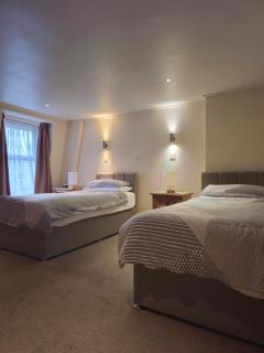 The Queens Inn - St. Martin Guernsey - 8
