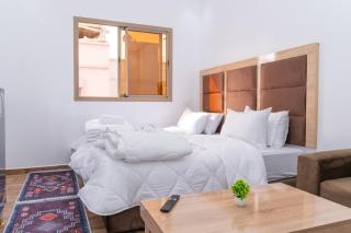 Tifawine Stay Guest House Social Stay and Oceanview Rooms - 1