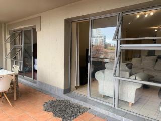 Luxurious 3-bedroom Penthouse in Sandton - Johannesburg - 1