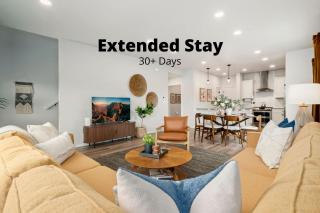 Mosaic Modern - Dog Friendly, Pool and King Suite - 0