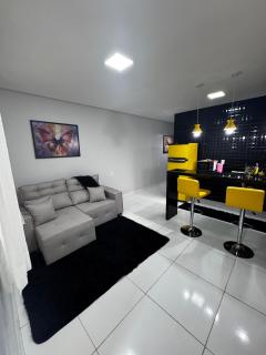 Linda Casa com dois quadros - Brasilia - 0