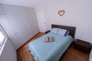 Graceful 2BR Balcony - Lima - 2