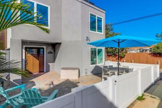 Steps to Bay & Beach, Rooftop Deck, Fire Pit, AC, Garage, Views - 8