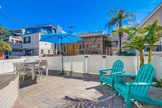 Steps to Bay & Beach, Rooftop Deck, Fire Pit, AC, Garage, Views - 3