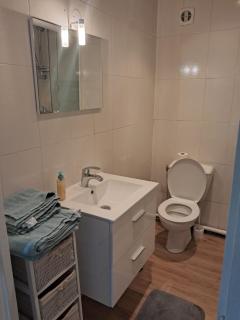 Charmant studio en pierre - - 2