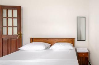 Palmwood Retreat - Entire 3 Bed room House with AC and Parking - Negombo - 7