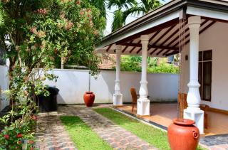 Palmwood Retreat - Entire 3 Bed room House with AC and Parking - Negombo - 6