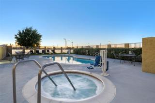 Best Western Plus John Jay Inn & Suites - 7