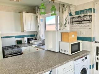 Shirls chalet in Sheppey, Leysdown - Leysdown-on-Sea - 9
