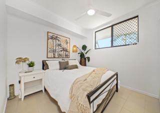 Yeppoon CBD furnished apartment with pool! - 8