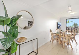 Yeppoon CBD furnished apartment with pool! - 3