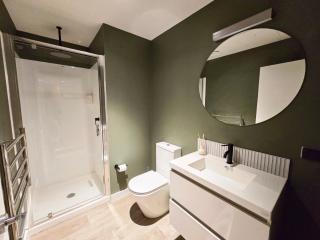 Central Lower Hutt 2BR Stay - 1