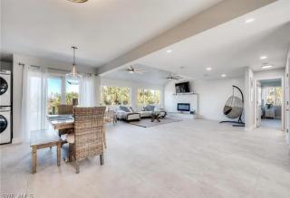 Luxury Home with Deeded Private Beach Access Sanibel Island - 28 Day Stay Minumum - 0
