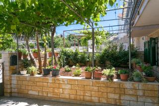 Apartments and rooms with parking space Supetar, Brac - 5658 - 2