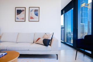 Modern Living 2BR Apt Southbank - 9