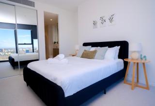 Modern Living 2BR Apt Southbank - Melbourne - 3