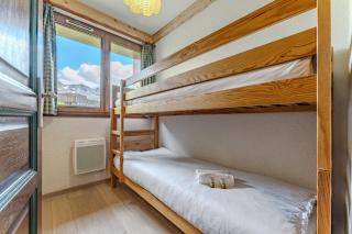 Cozy Alpine Chalet with Ski-In access and Parking in Val Thorens 10 Niverolles - 5