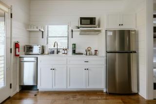 Water View Cabin - Fishing Lake - Groundhog Cabin - 6