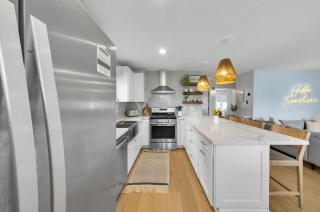 Yellow Door Beach House close to Moonlight Beach and LEGO Land - Encinitas - 9