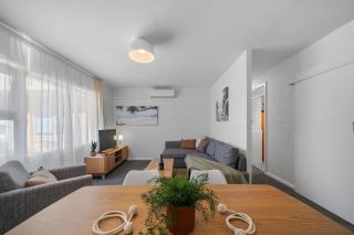 Belle Escapes - Sussex By The Sea - Glenelg - 4