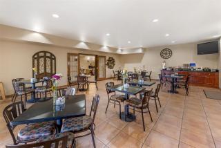 Best Western San Isidro Inn - Laredo - 1