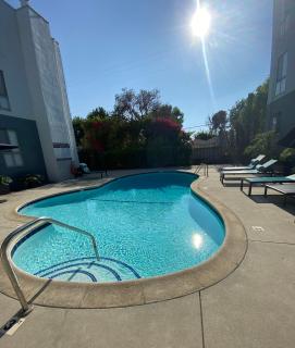 The Modern Nest - Sherman Oaks - 9
