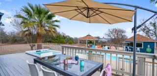 Scenic 5-Acre Retreat with Hot Tub Pool & Game Room - 7