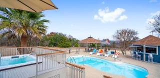 Scenic 5-Acre Retreat with Hot Tub Pool & Game Room - 8