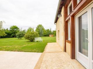 Maison spacieuse avec jardin clos et Wifi à Saint-Germain-et-Mons - FR-1-616-63 - Saint-Germain-et-Mons - 3