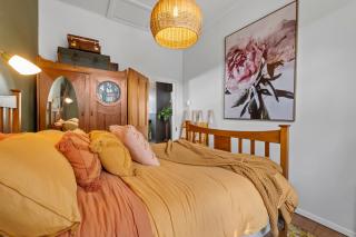 Chateau Gaine - New Plymouth - 2