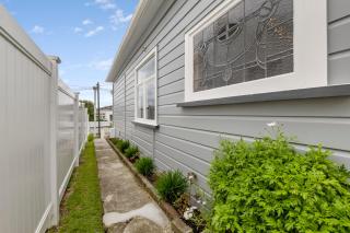 Chateau Gaine - New Plymouth - 8