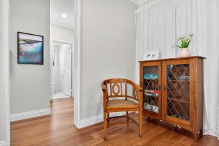 Coastal 3-Bed Flat Near Mullaloo Beach - Perth - 6