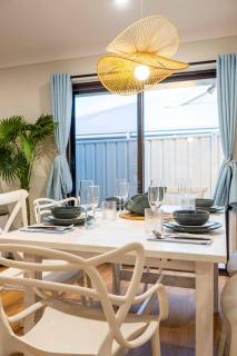 4Bed 2Bath in Capalaba Near Manly Habour, Shops & More - 9