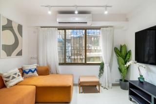Aura 2BHK Bandra W by The Bombay Home Company - Mumbai - 4