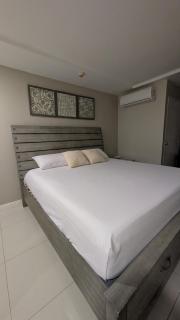 Kacey's Oceanview Condo - Portmore - 5
