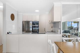 Spinnaker Apt 6- Mooloolaba Beach - 2